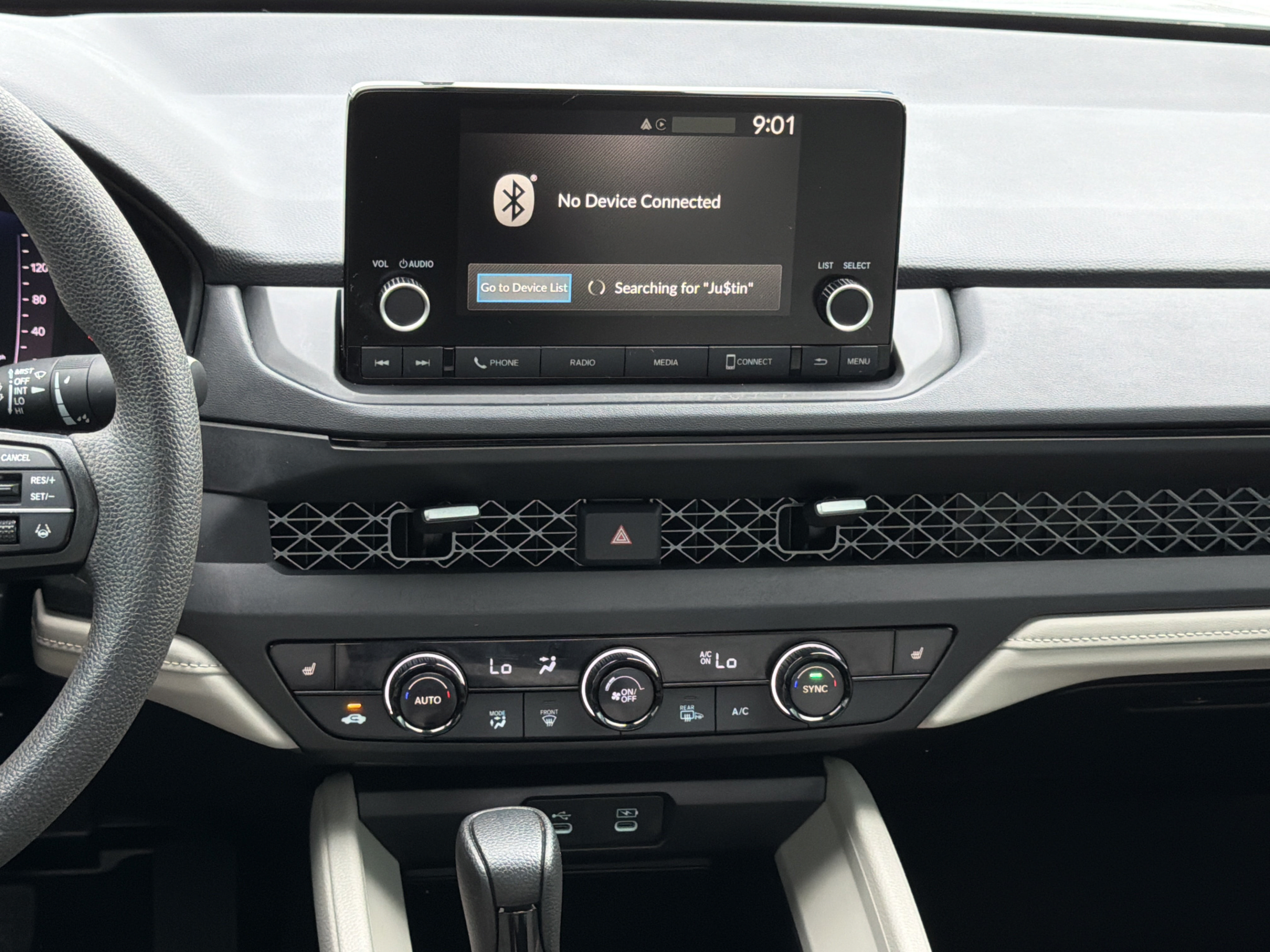 Certified 2025 Honda Accord SE image 9