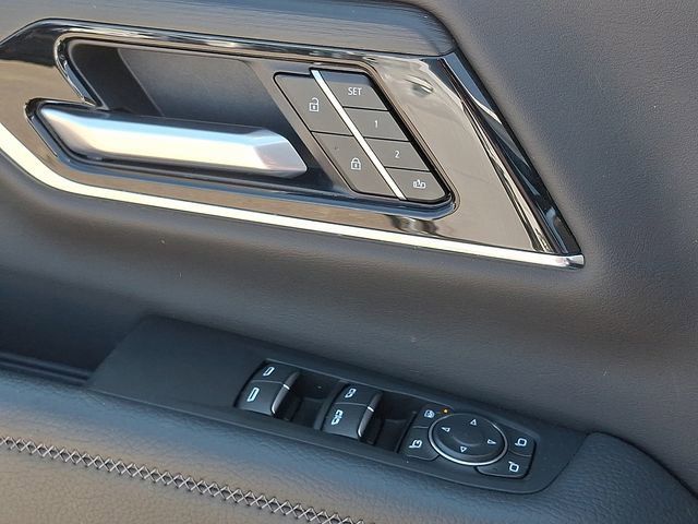 Used 2025 GMC Yukon Denali image 24