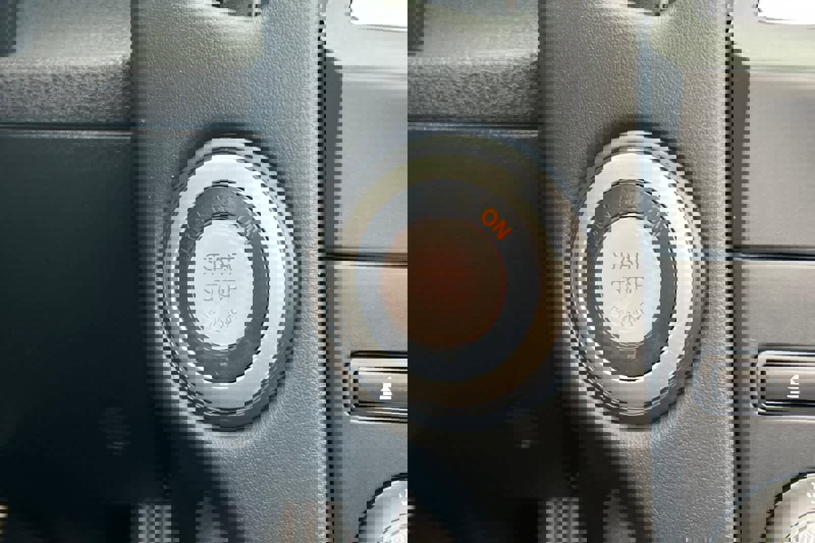 Used 2015 Nissan 370Z Touring Sport image 24