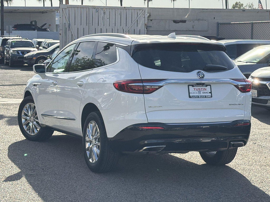 Used 2018 Buick Enclave Premium w/ LPO, Cargo Package FWD image 7