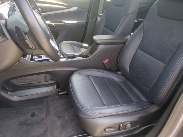 Used 2022 Chevrolet Bolt EUV Premier w/ Launch Edition FWD image 17