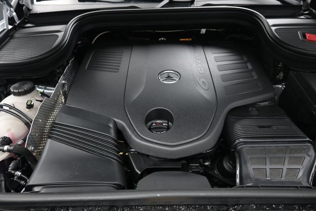 Certified 2026 Mercedes-Benz GLS 450 4MATIC image 33