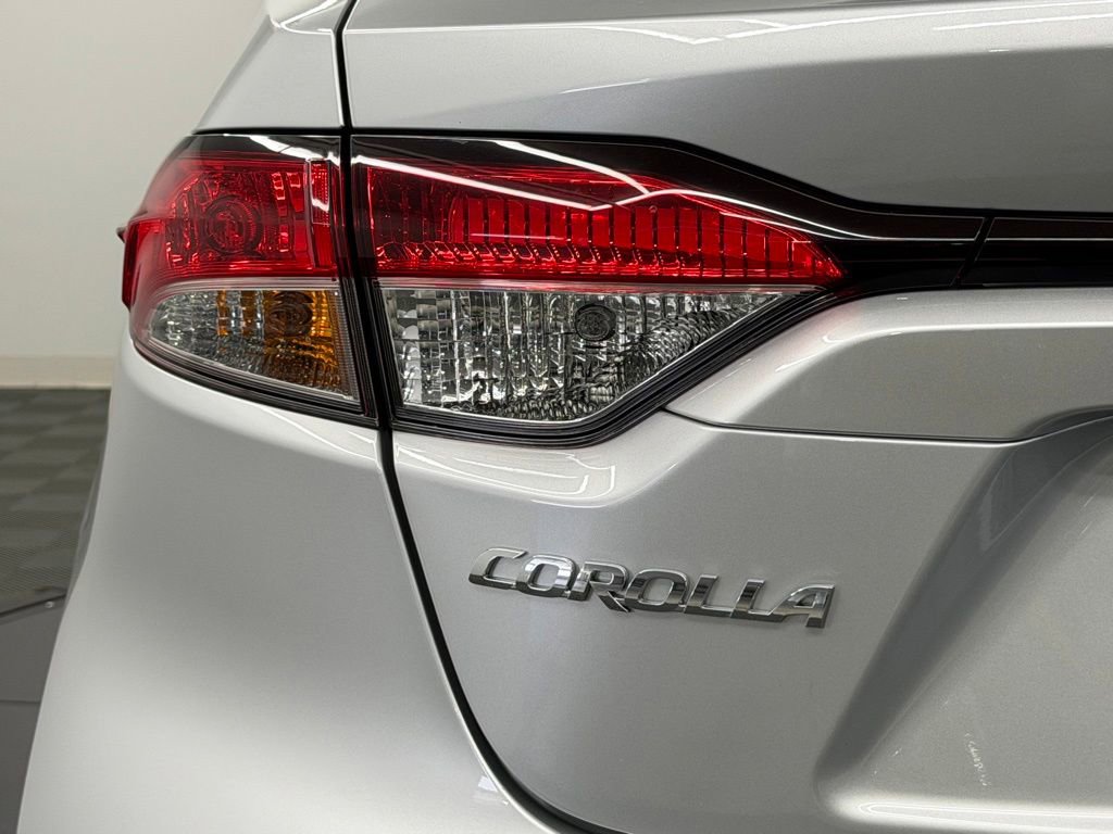Certified 2026 Toyota Corolla LE w/ LE Premium Package FWD image 13