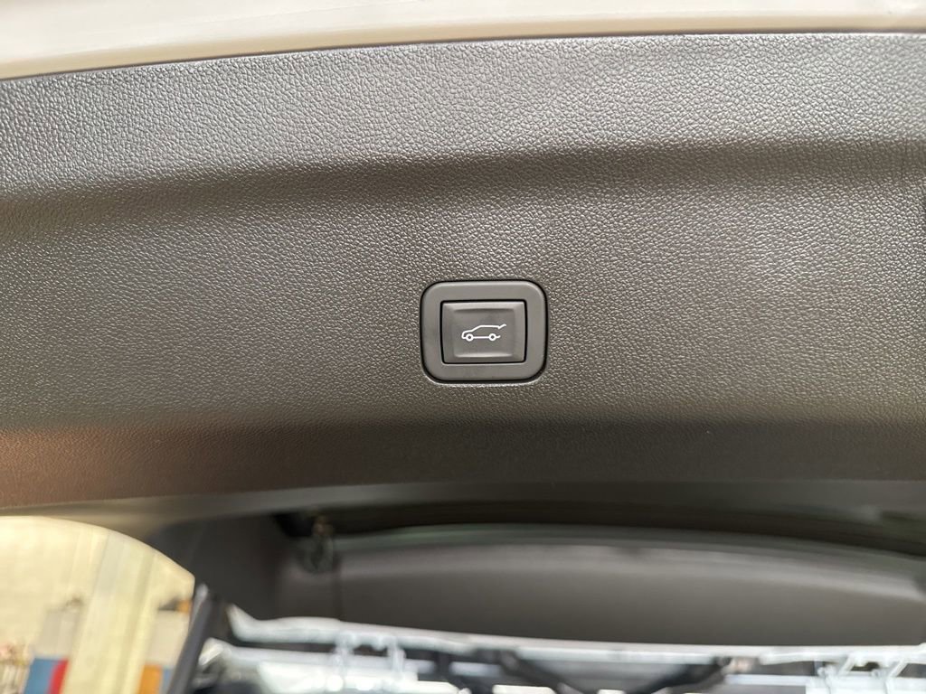 New 2026 Chevrolet Tahoe Premier image 15