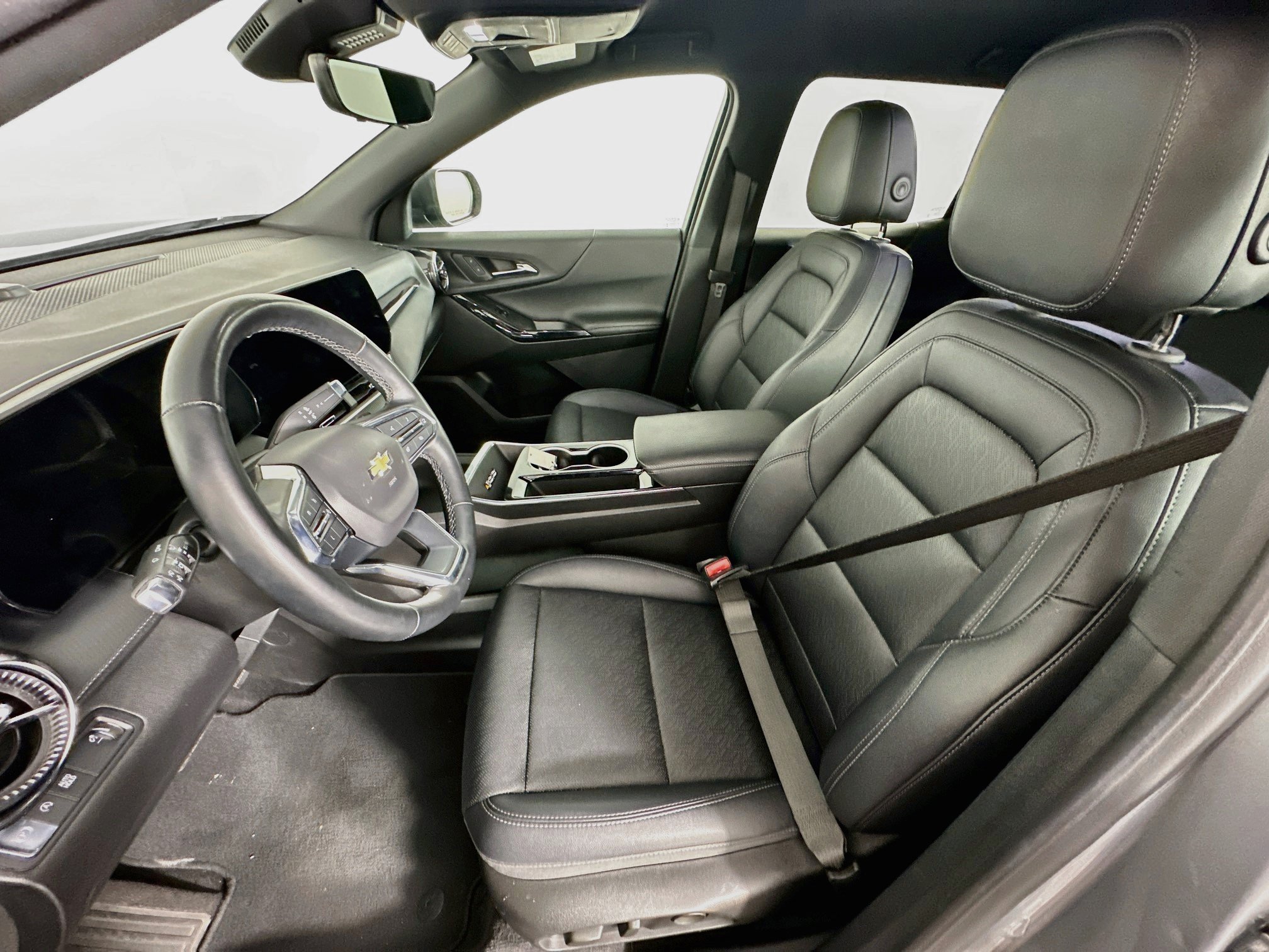 Used 2025 Chevrolet Equinox LT w/ Convenience Package II FWD image 13