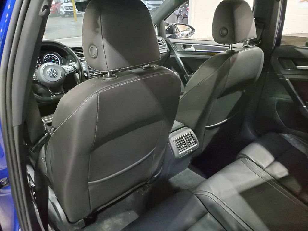 Used 2017 Volkswagen Golf R 4-Door image 24