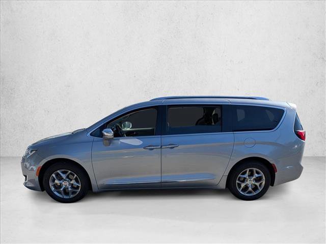 Used 2019 Chrysler Pacifica Limited image 2