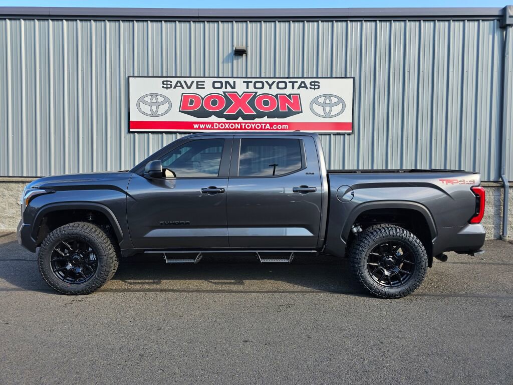 New 2025 Toyota Tundra SR5