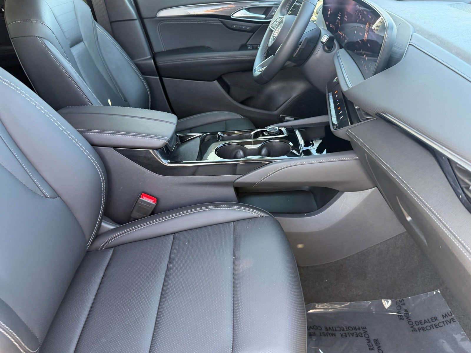 Used 2025 Buick Envision Preferred AWD/4WD image 11