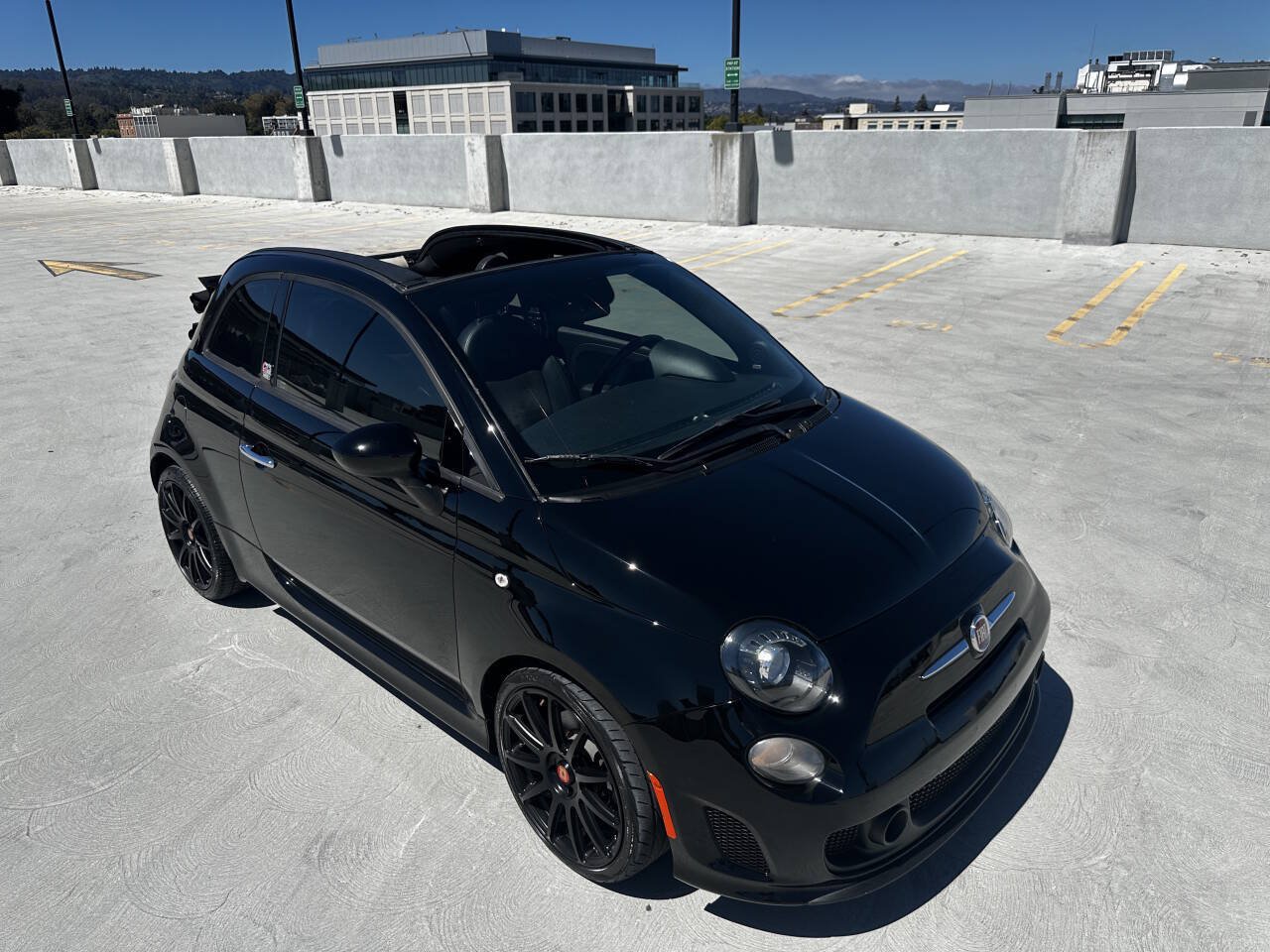 Used 2014 FIAT 500 GQ Edition w/ Comfort/Convenience Group FWD image 24