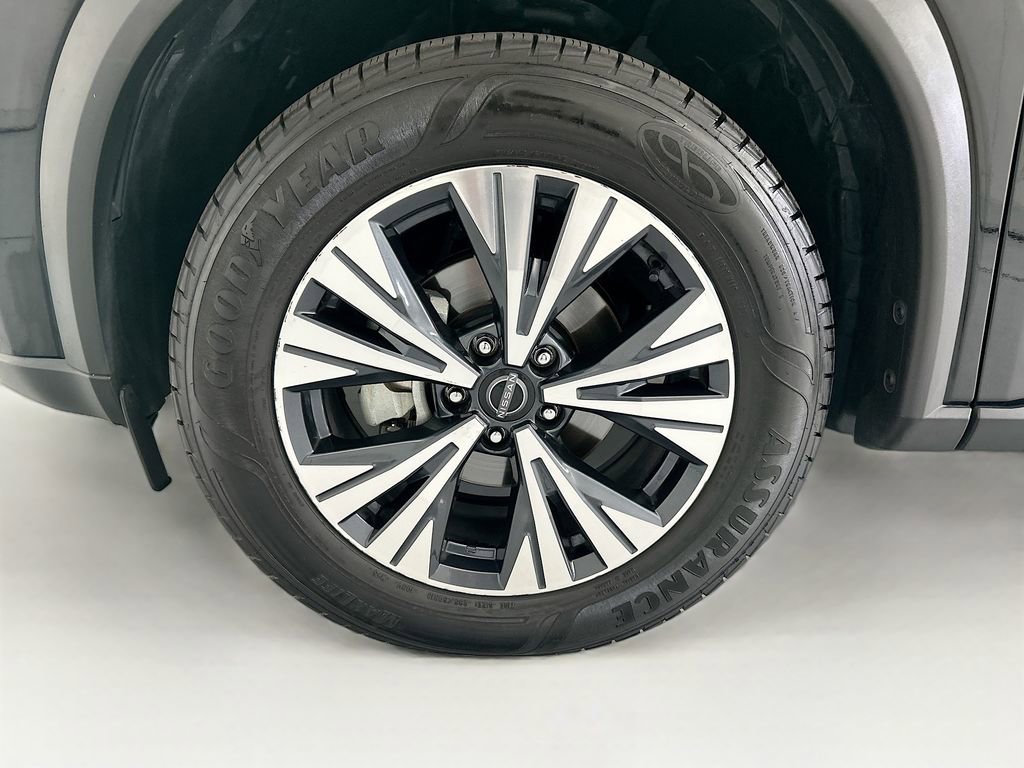 Used 2023 Nissan Rogue SV FWD image 28