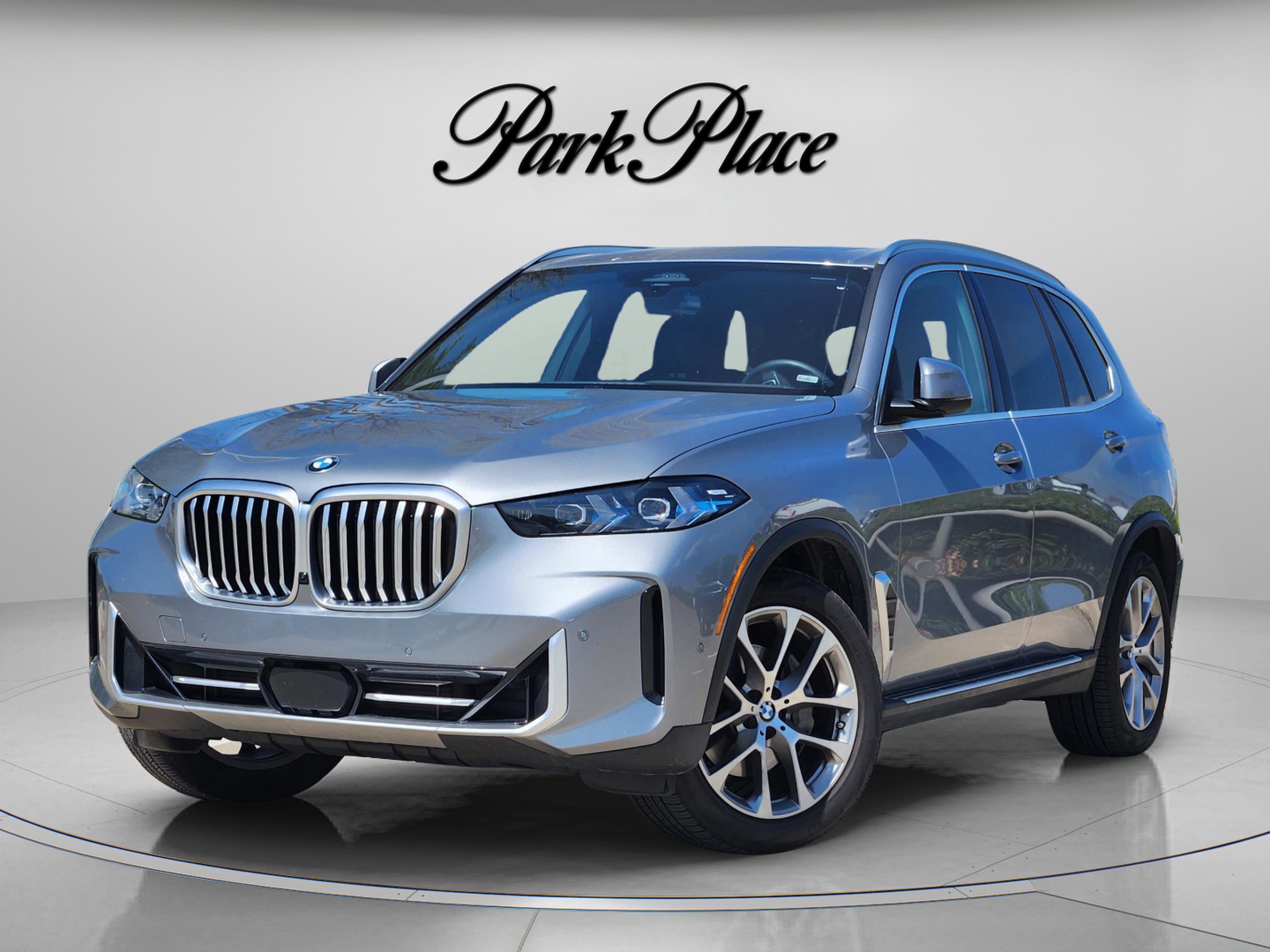Used 2026 BMW X5 sDrive40i image 1