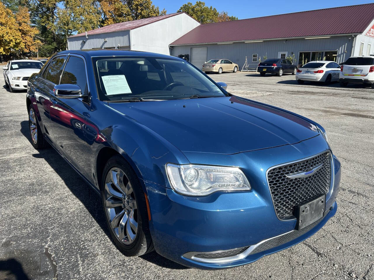 Used 2020 Chrysler 300 Touring w/ Chrome Appearance Package image 11