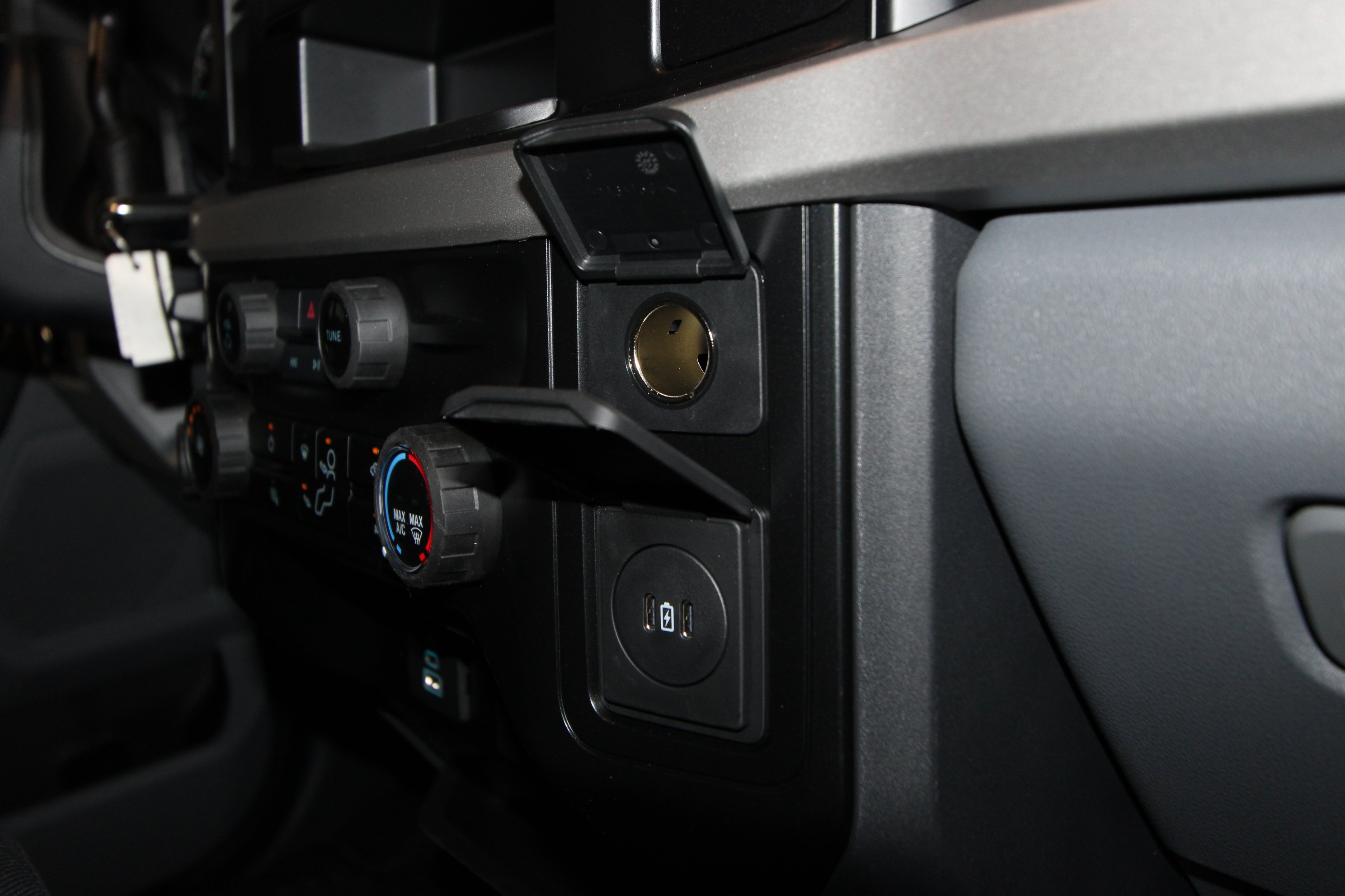 New 2026 Ford F250 XL w/ STX Appearance Package AWD/4WD image 18