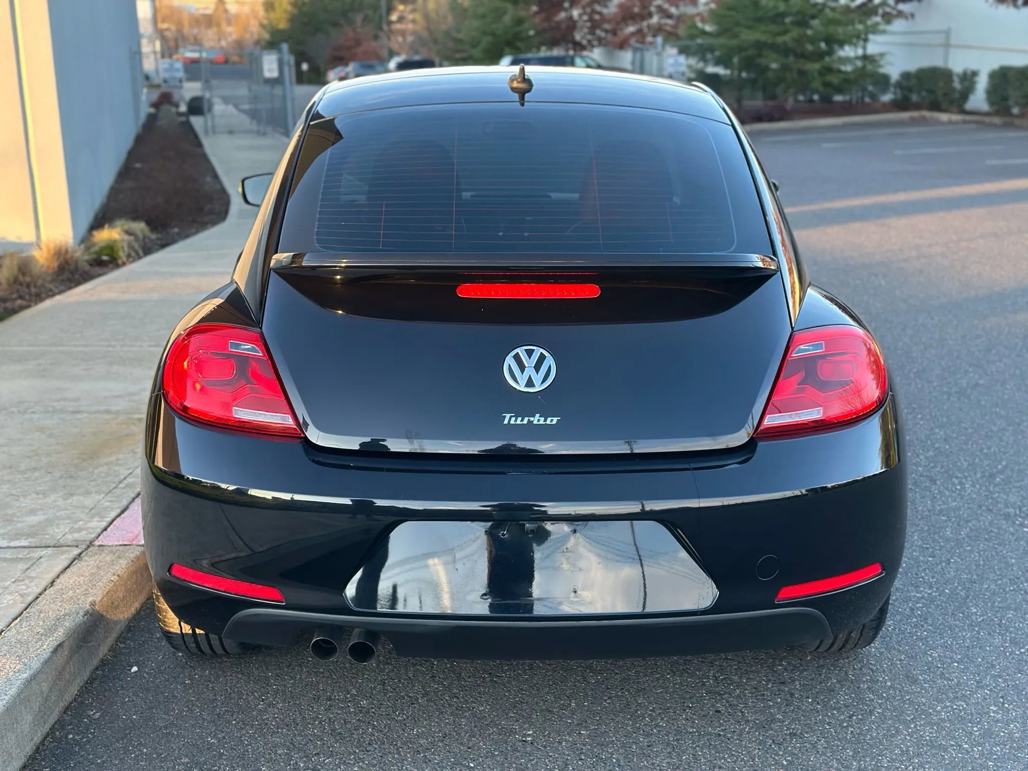 Used 2016 Volkswagen Beetle 1.8T Classic FWD image 5