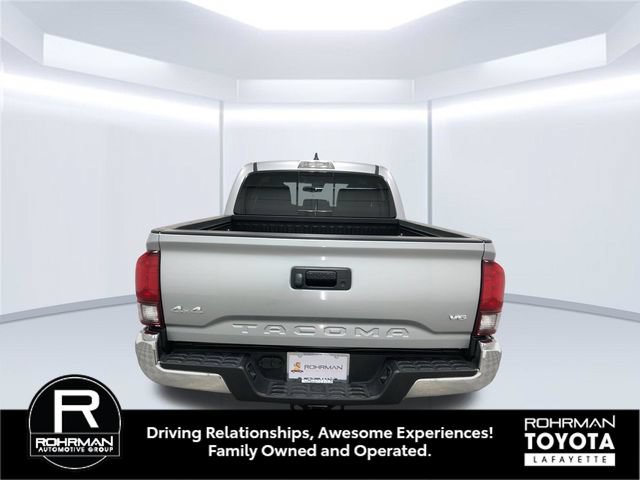 Used 2022 Toyota Tacoma SR5 AWD/4WD image 5
