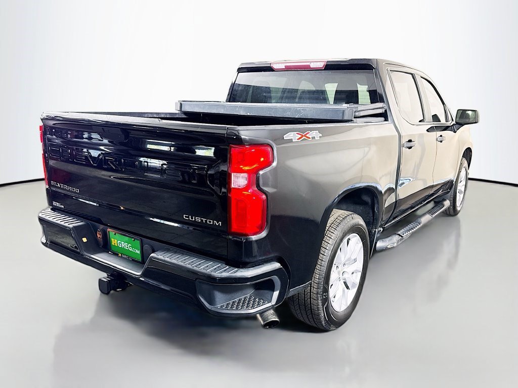 Used 2019 Chevrolet Silverado 1500 Custom w/ Custom Value Package AWD/4WD image 10