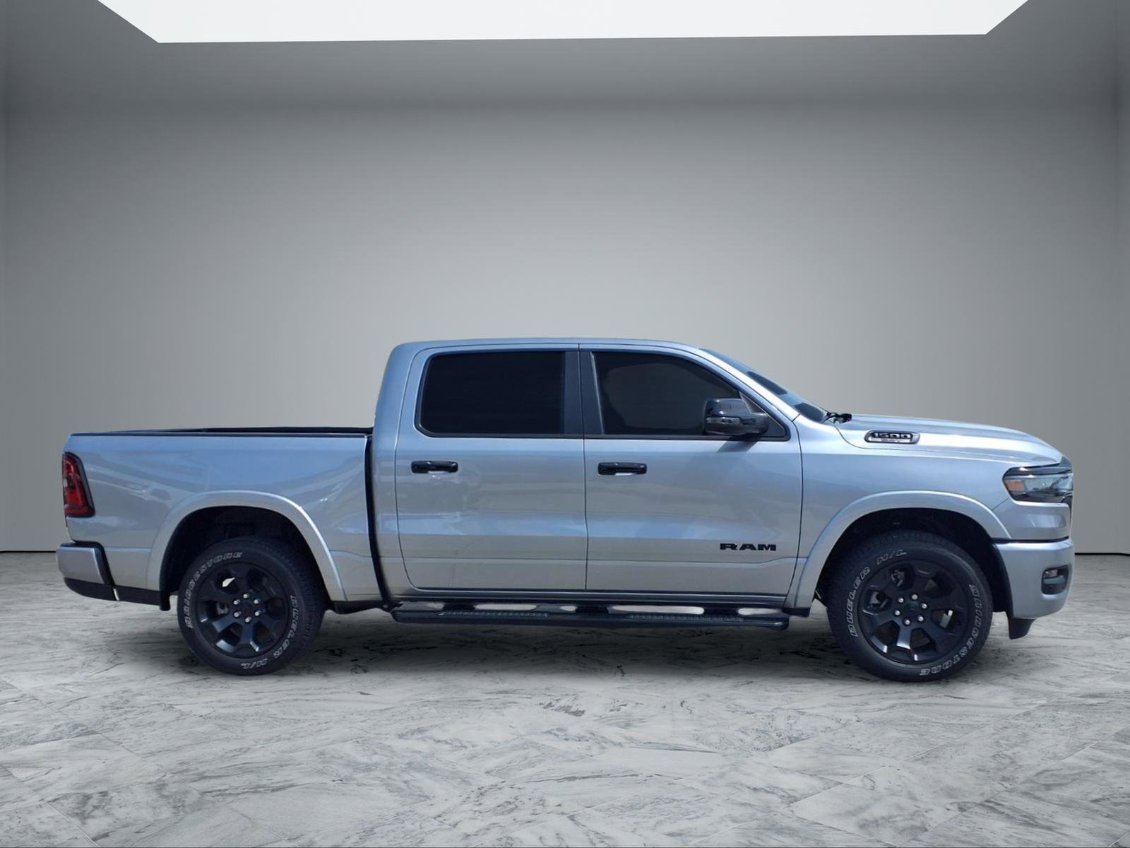 Used 2025 RAM 1500 Lone Star image 8