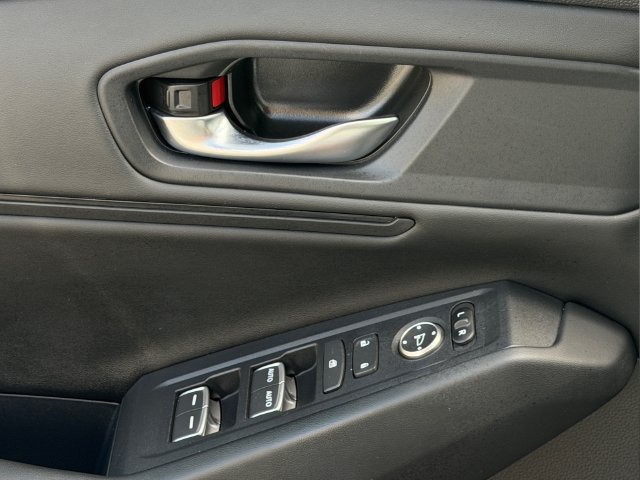 Used 2025 Honda Accord SE image 17