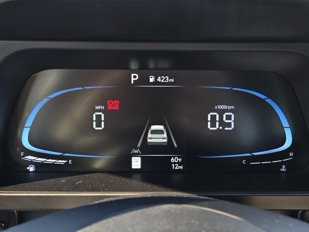 Used 2026 Hyundai Elantra Sport image 9