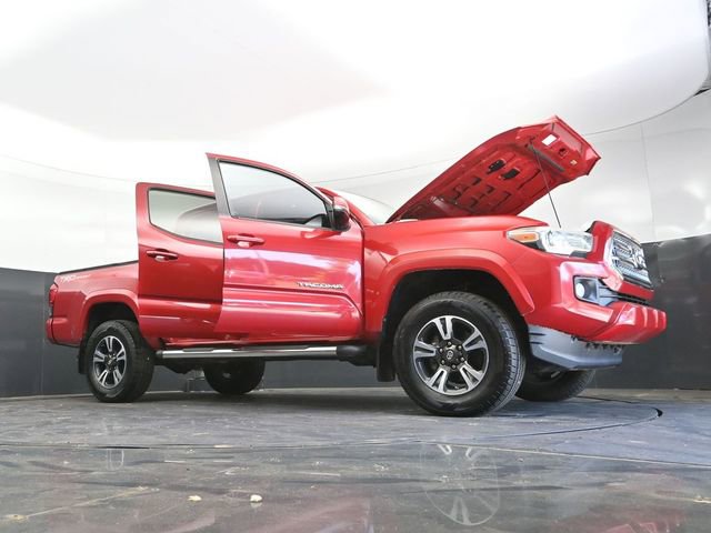 Used 2016 Toyota Tacoma TRD Sport w/ Towing Package RWD image 40