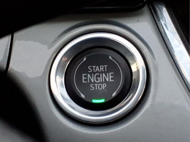 Used 2025 Chevrolet Trax LT w/ Driver Confidence Package FWD image 22