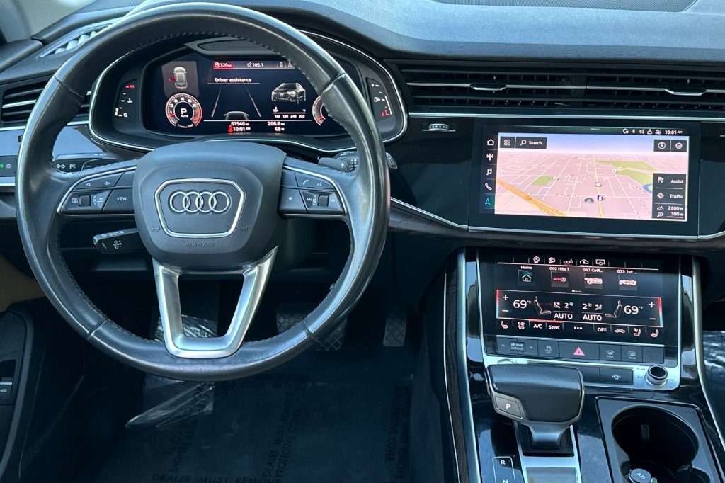 Used 2019 Audi Q8 Premium Plus w/ Premium Plus AWD/4WD image 16