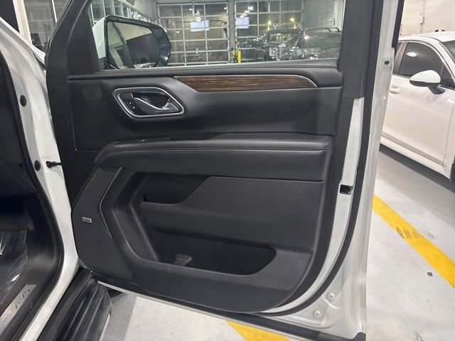 Used 2021 Chevrolet Tahoe High Country AWD/4WD image 40