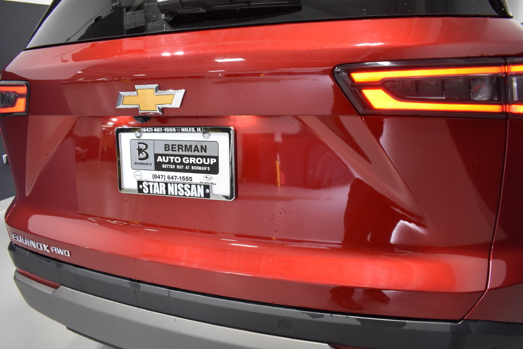 Used 2026 Chevrolet Equinox LT AWD/4WD image 12