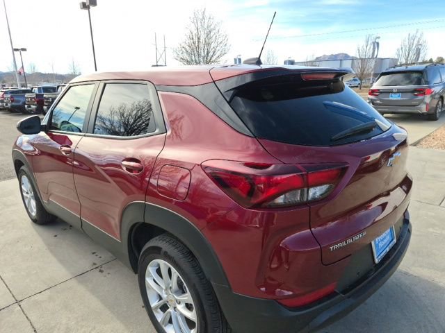 Used 2024 Chevrolet TrailBlazer LS w/ LS Convenience Package image 3