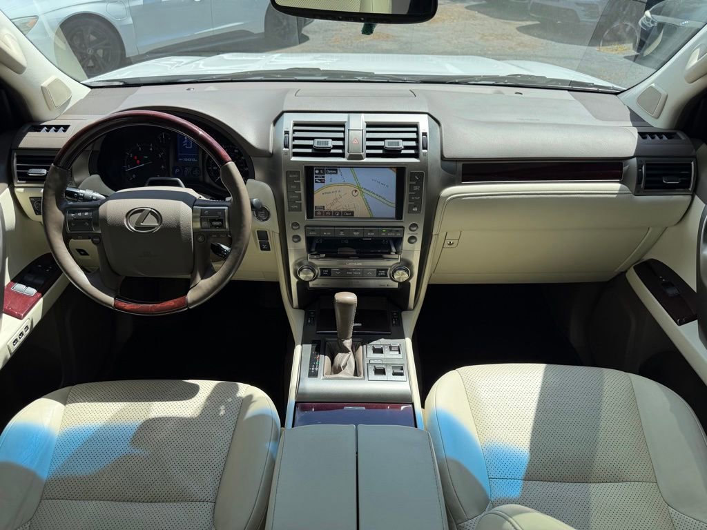 Used 2018 Lexus GX 460 Luxury AWD/4WD image 25