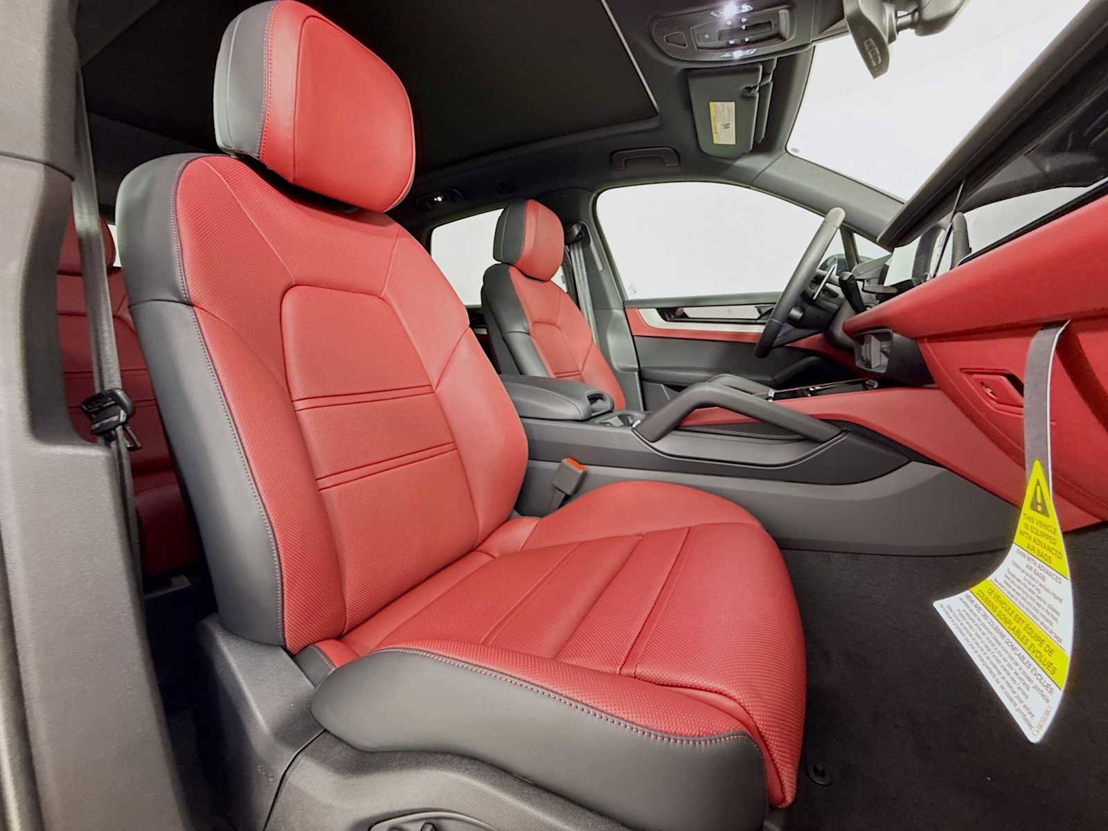 New 2025 Porsche Cayenne image 29