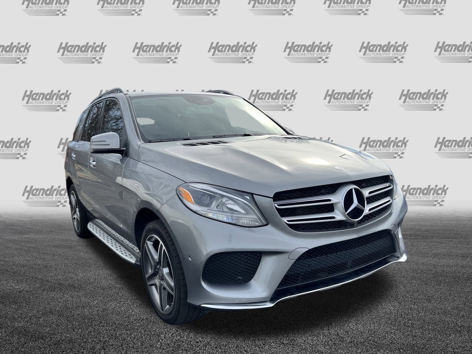 Used 2016 Mercedes-Benz GLE 400 4MATIC image 2