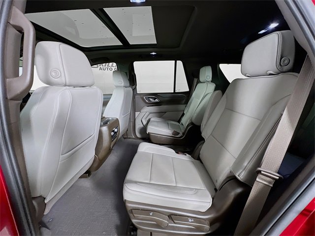 Used 2023 GMC Yukon SLT w/ SLT Luxury Package image 23
