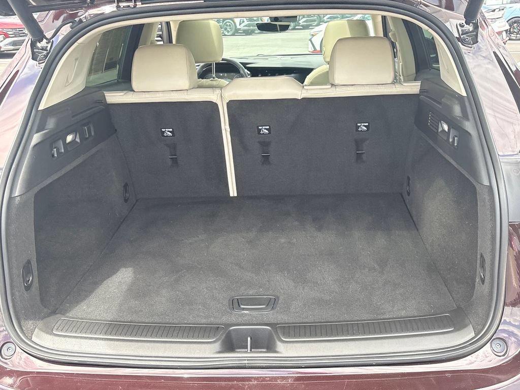 Used 2023 Buick Envision Avenir FWD image 32