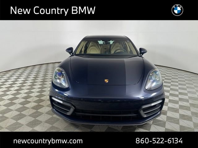 Used 2022 Porsche Panamera image 2
