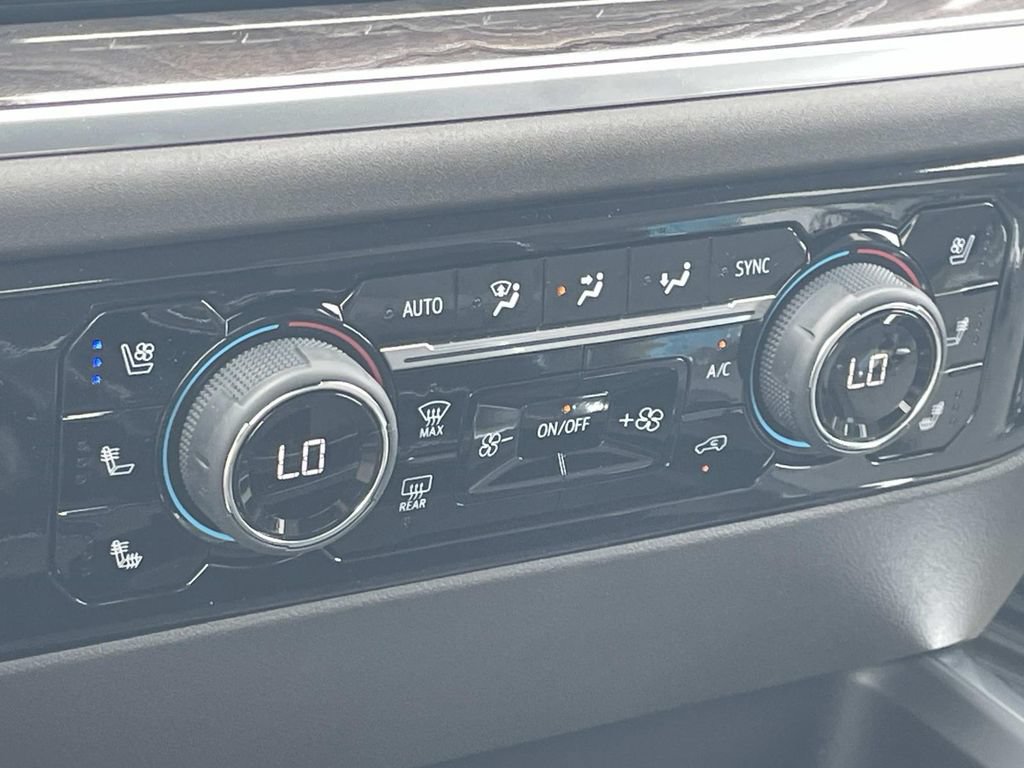New 2026 Chevrolet Silverado 2500 LTZ w/ LTZ Plus Package AWD/4WD image 19