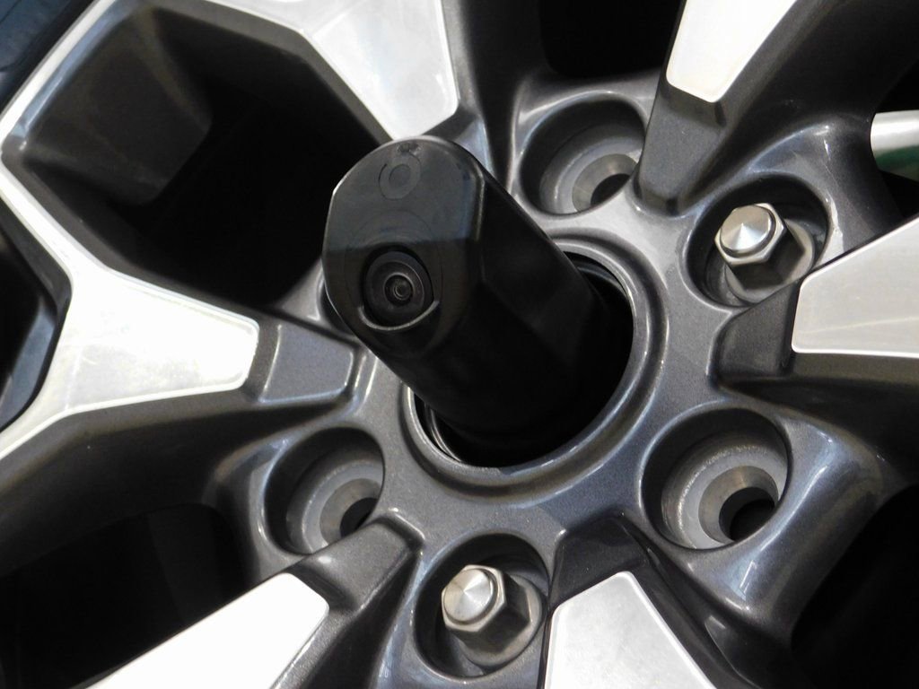 Used 2024 Ford Bronco Badlands image 86