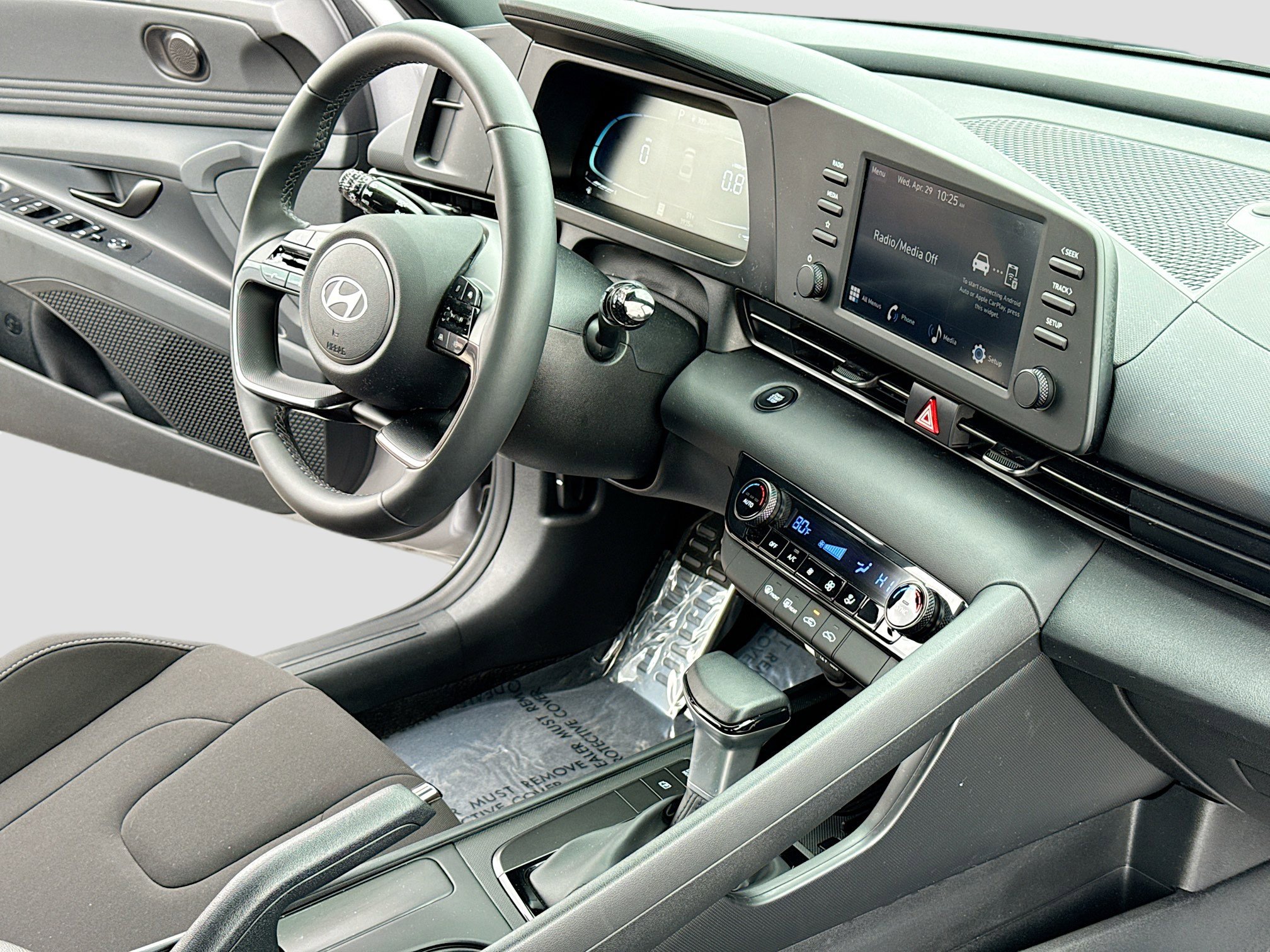 Certified 2025 Hyundai Elantra Sport FWD image 5