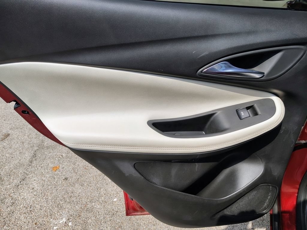 Used 2024 Buick Encore GX Avenir w/ Avenir Technology Package AWD/4WD image 39