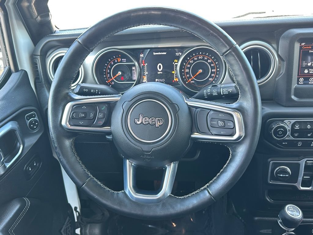 Used 2018 Jeep Wrangler Unlimited Sahara w/ Dual Top Group AWD/4WD image 12