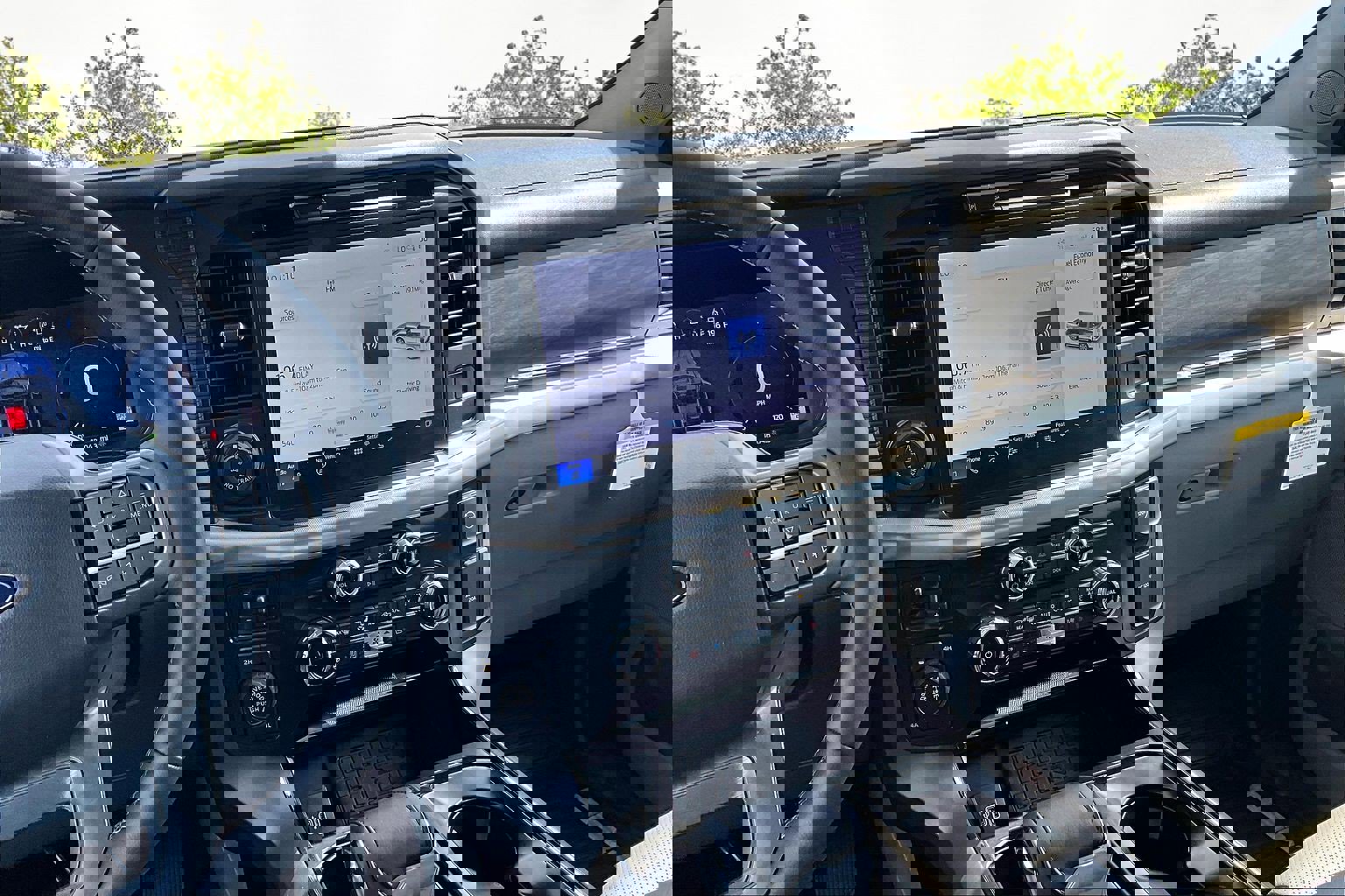 Certified 2025 Ford F150 Lariat w/ Equipment Group 502A High image 6