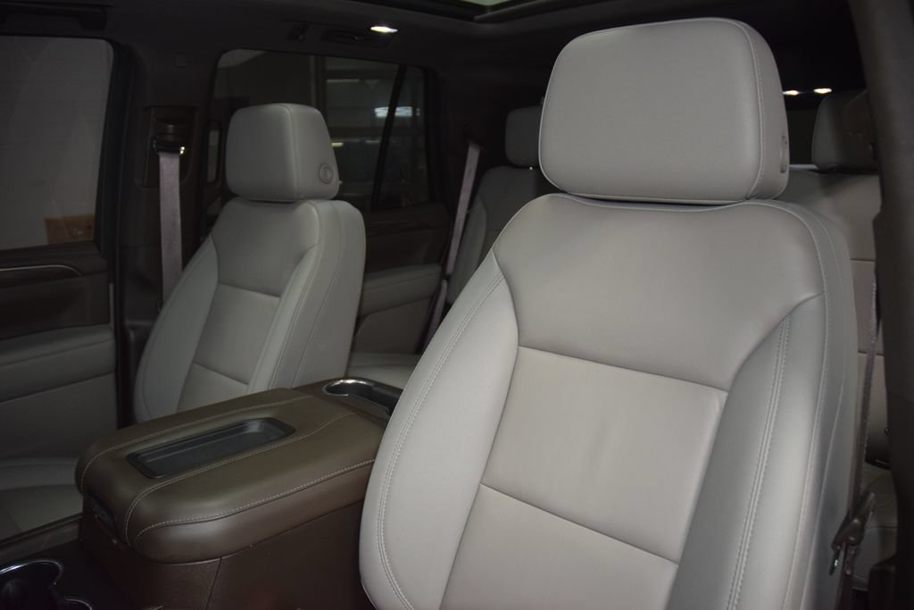 Used 2022 Chevrolet Tahoe LT w/ Luxury Package AWD/4WD image 40