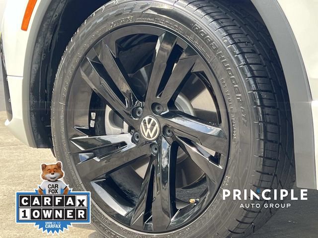 Certified 2024 Volkswagen Tiguan SE R-Line AWD/4WD image 7