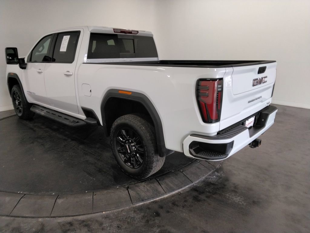 Used 2025 GMC Sierra 2500 AT4 image 8
