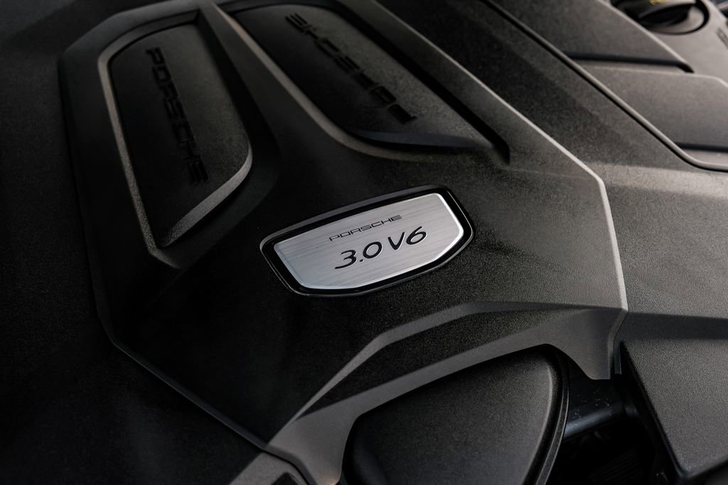 Used 2021 Porsche Cayenne image 58