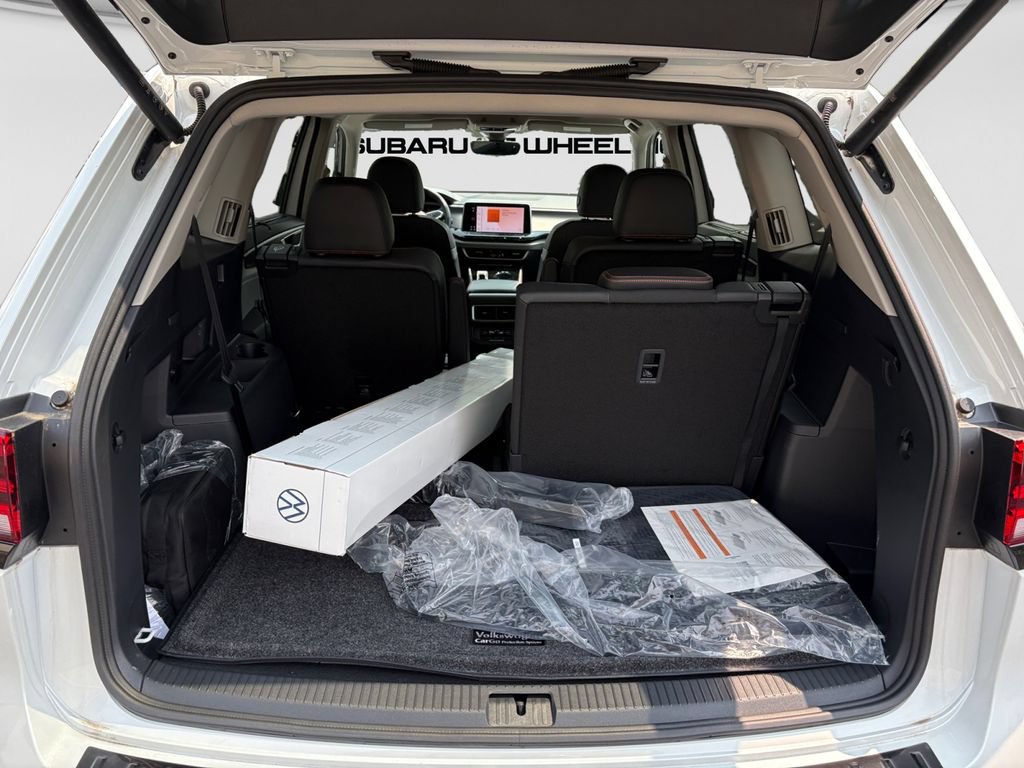 New 2026 Volkswagen Atlas Peak Edition AWD/4WD image 21