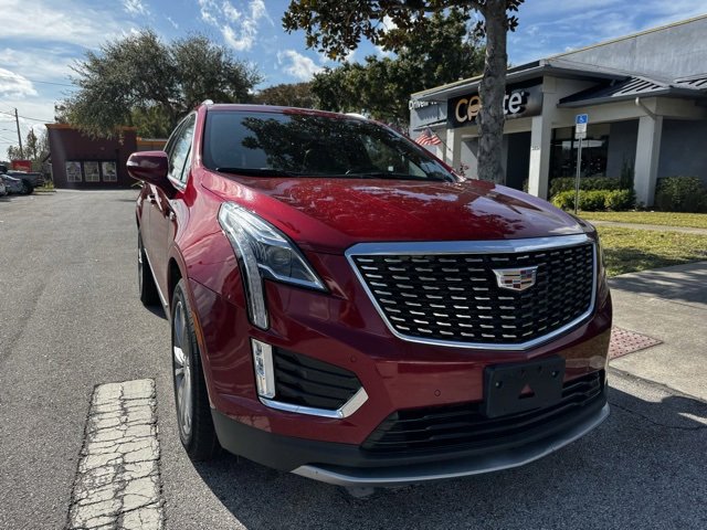 Used 2024 Cadillac XT5 Premium Luxury image 2