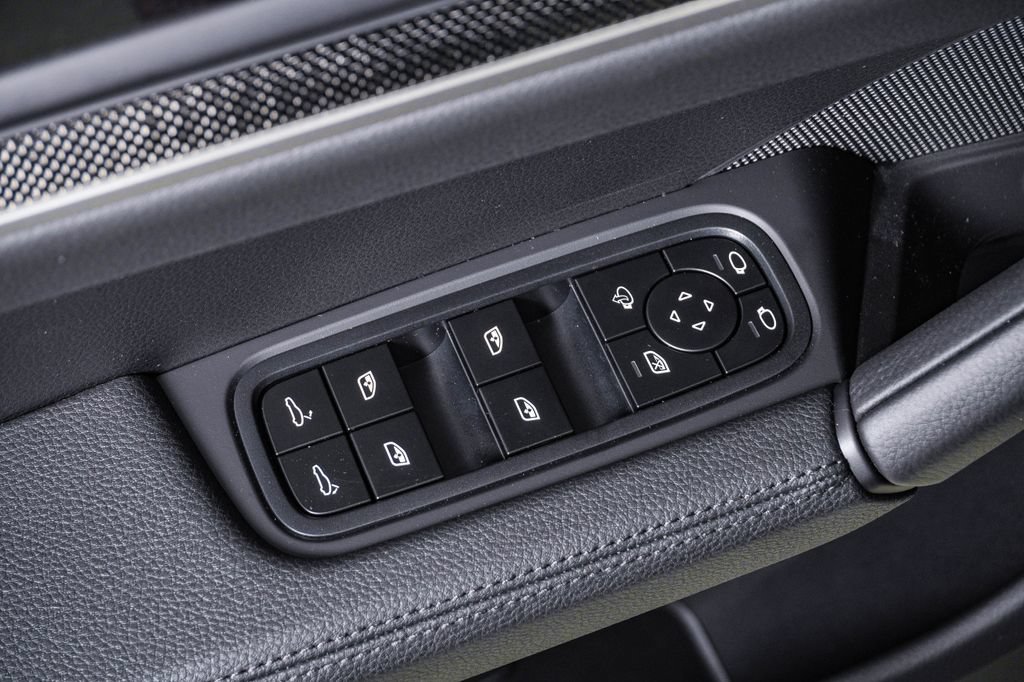 New 2026 Porsche Cayenne AWD/4WD image 26