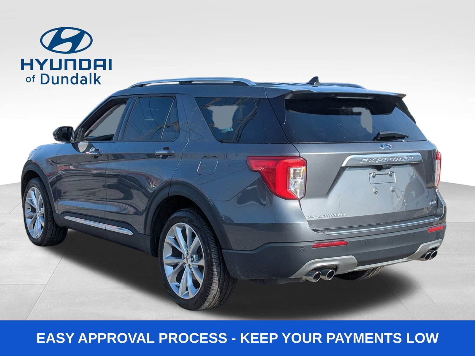 Used 2022 Ford Explorer Platinum w/ Equipment Group 601A image 3